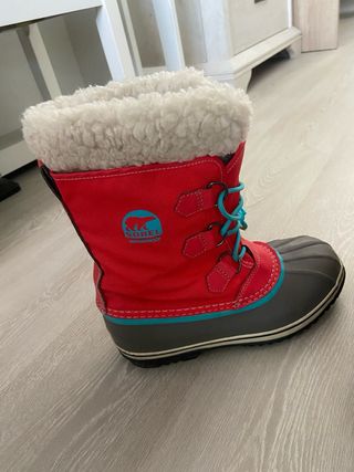Botas Nieve rojas y grises