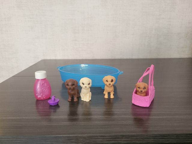 Set Perritos Barbie: Piscina & Accesorios