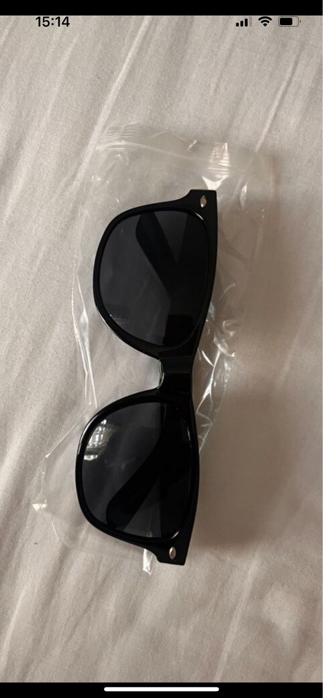 Gafas de sol negras