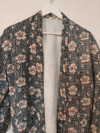 Chaqueta estampada gris-naranja