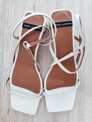 Sandalias Ángel Alarcón blancas