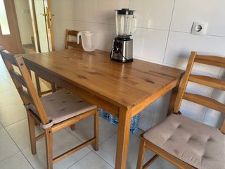 Mesa cocina madera - 3 sillas 