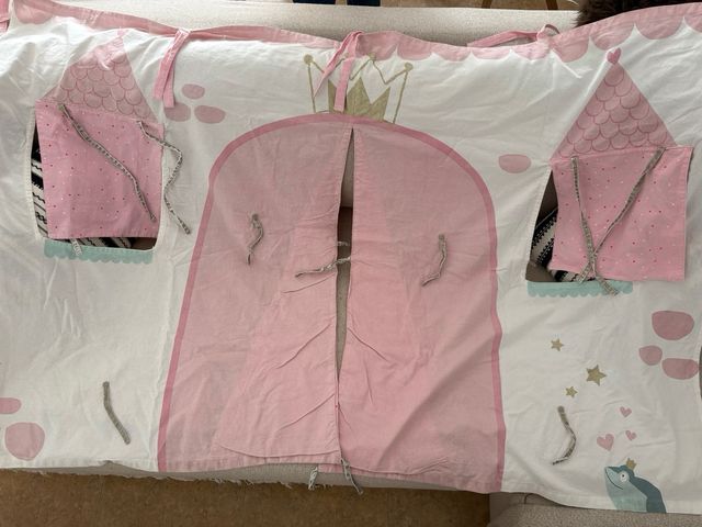 Castillo infantil - Cortina cama