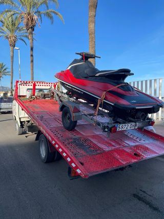 Nissan grua 24h  malaga 