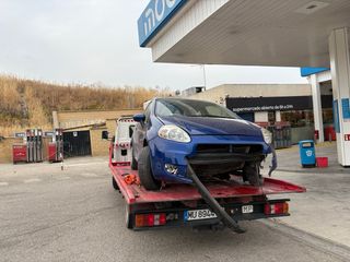 Nissan grua 24h  malaga 