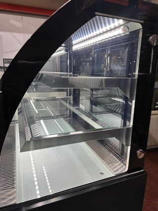 Vitrina expositora refrigerada cristal curvo ocasi