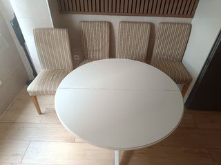 Mesa redonda extensible + 4 sillas