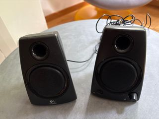 Altavoces Logitech negros