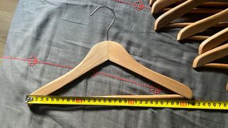 12 Perchas madera niños