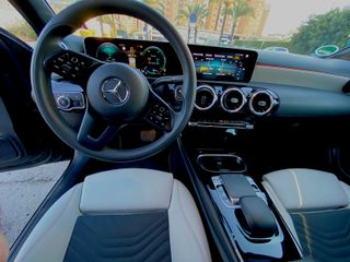 Mercedes-Benz Clase A etiqueta 0 hibrido 2020 250e