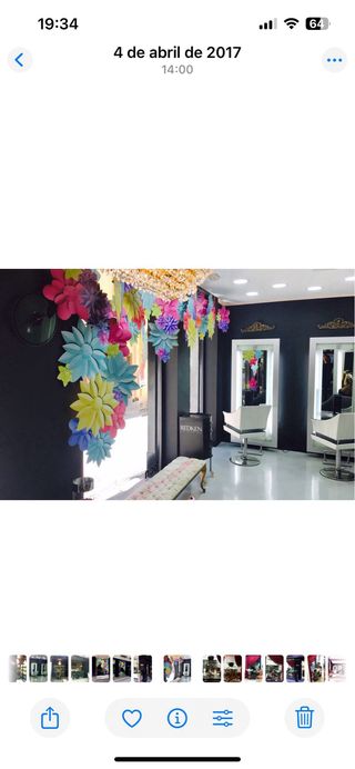 4 Tocadores peluquería con espejo retroiluminado .