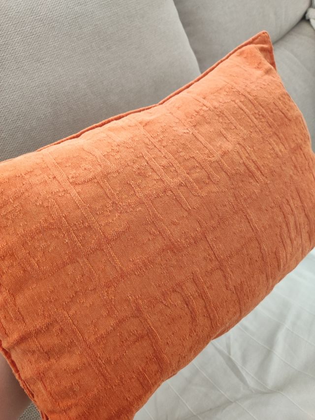 Funda cojín naranja