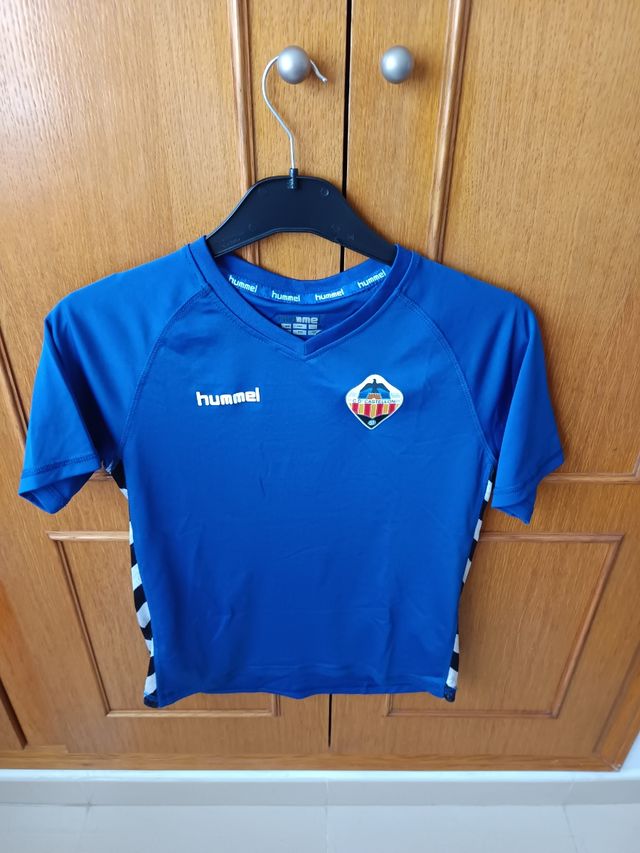 Cd Castellón. Lote de camisetas portero .