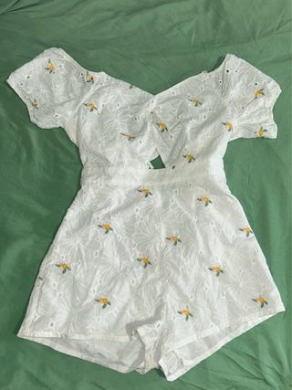Mono blanco verano