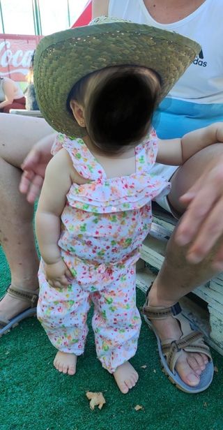 Mono niña flores Mayoral  - Talla 18 meses