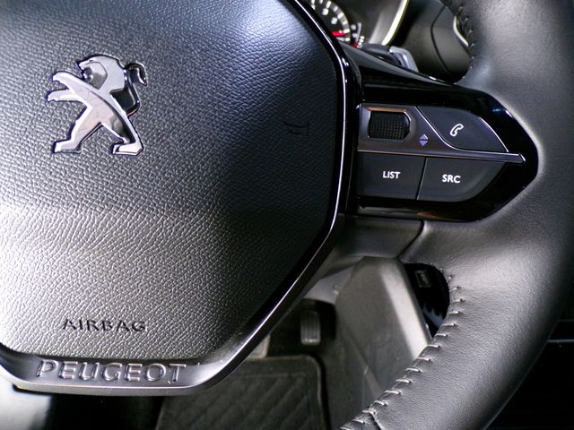 Peugeot 2008 1.5BlueHDI 130cv EAT8 2023
