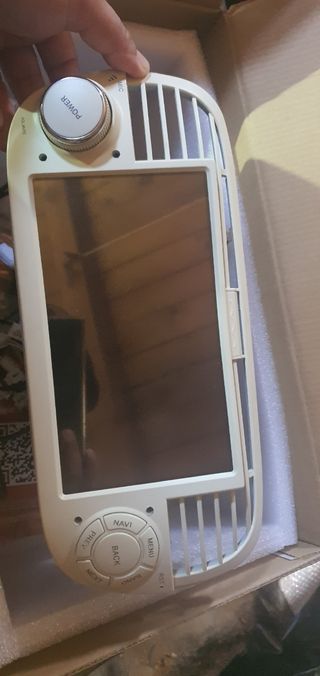 Pantalla Fiat 500 nunca usada, 