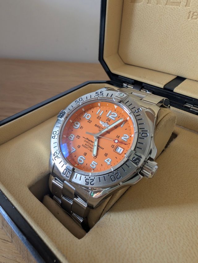 Breitling Superocean Naranja 41mm