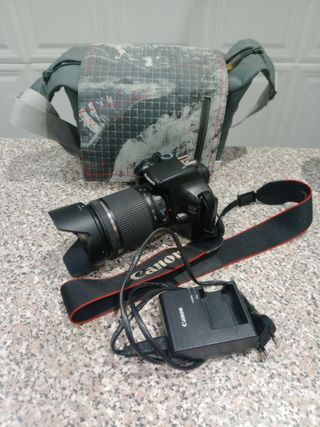 Cámara Canon EOS + objetivo Tamron 18-200mm