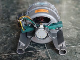 Motor lavadora Fagor-Edesa L33AO3613