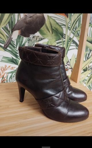 Tronchetto Chanel Marroni