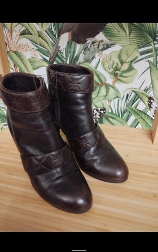 Tronchetto Chanel Marroni