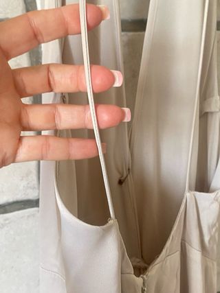 Mono beige Zara - Falda en un lateral 
