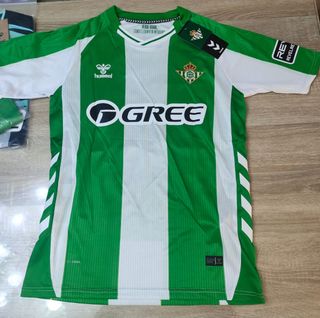 Camiseta Hummel Verde-Blanca.talla S