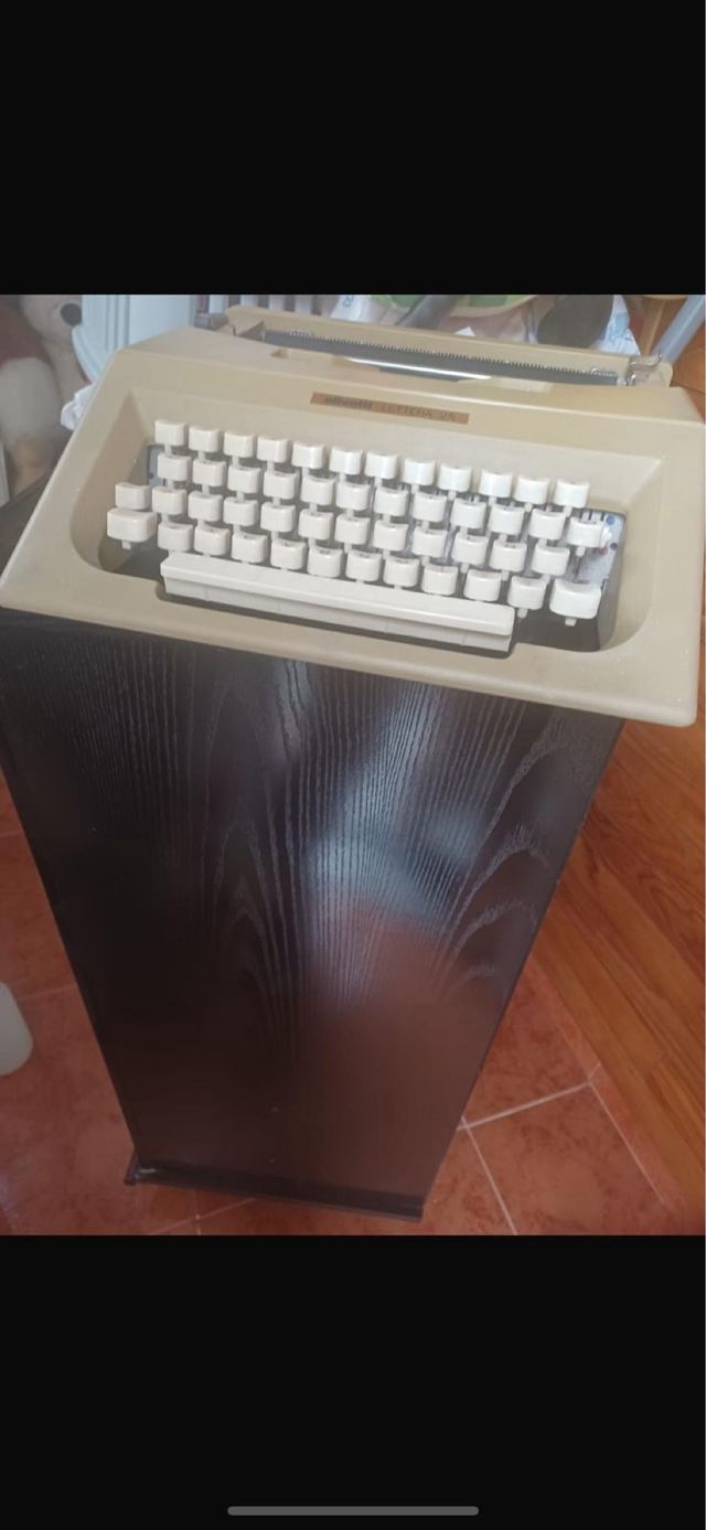 Máquina escribir Olivetti lettera 25