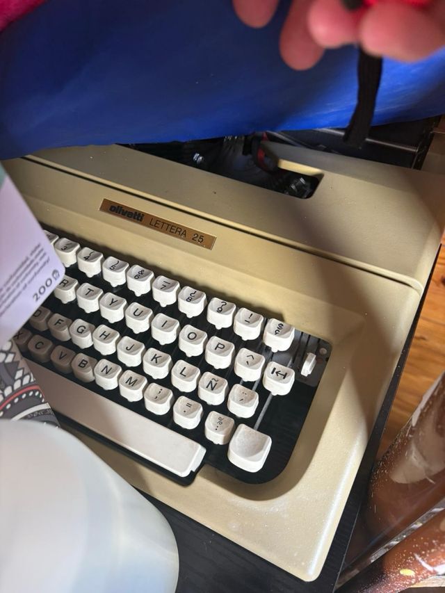 Máquina escribir Olivetti lettera 25