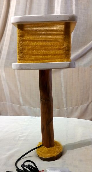 Lampada Bat-jour Lume Artistico in legno e lana