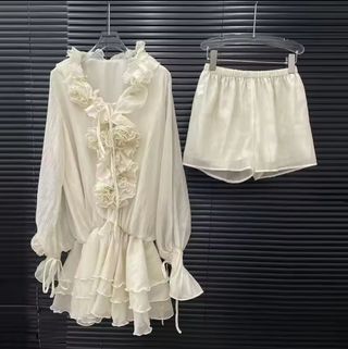Vestido beige de gasa
