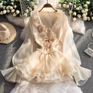 Vestido beige de gasa