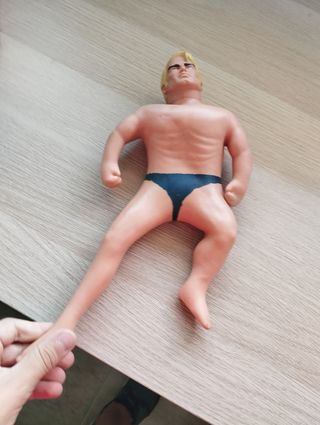 Muñeco elástico hombre