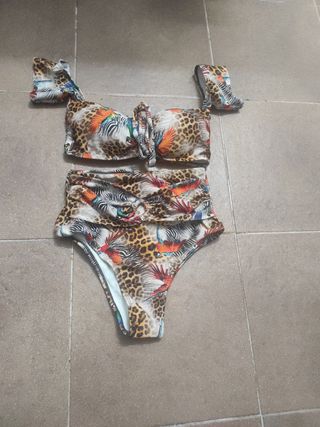 Bikini nuevo estampado animal talla P
