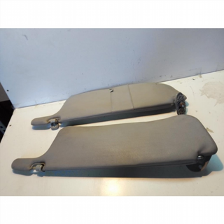 Parasol izquierdo Mitsubishi Pajero I (L04