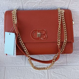 Bolso marrón dorado cadena