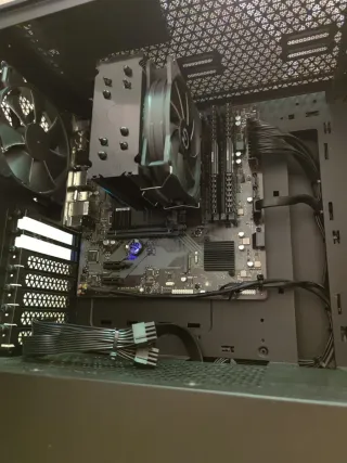 PC GAMING , RTX 5060 Ti 16gb, i5, 32GB RAM, 1TB 