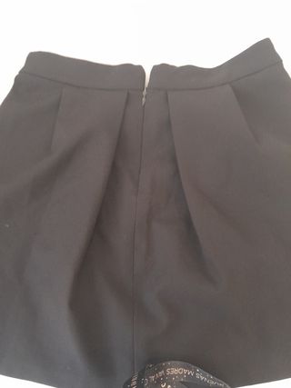 Mini Falda Negra Bershka