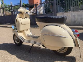 Vespa 150S (1964) restaurada