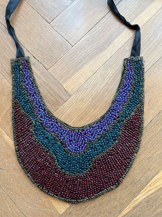 Collar artesanal multicolor de Tanzania