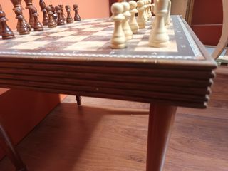 Scacchiera da tavolo in legno il re e 9 centimetri