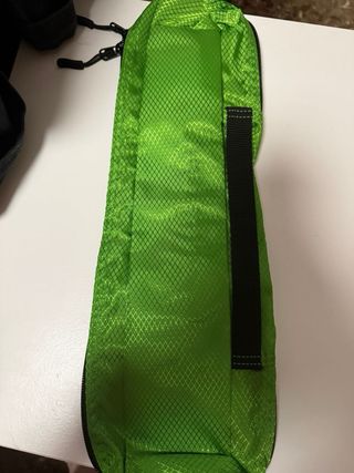 Bolsa viaje AmazonBasics verde