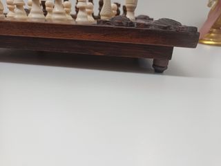 Scacchiera in legno intagliato... Mi 39X39