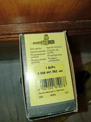 Inyector Bomba bosch 0 986 441 562 - NUEVO