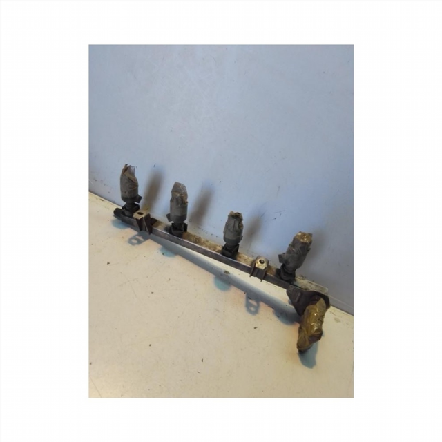 Rampa inyectora Opel Astra G Coupe (2000-2