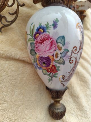 Lámpara araña bronce porcelana vintage