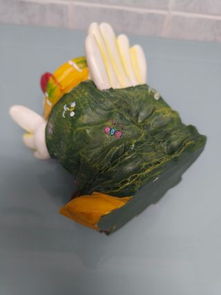 Figura de Gallina y pollitos portacubiertos cocina