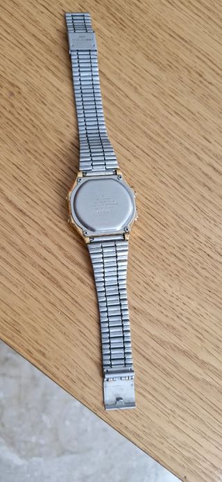 Casio Vintage Dorado