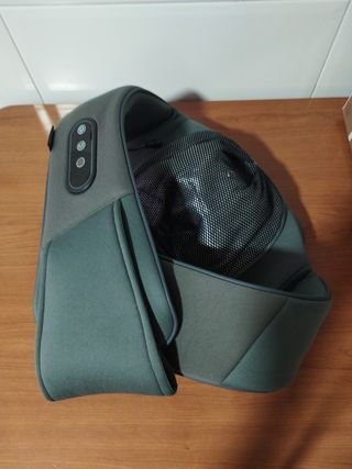 Collar de masaje shiatsu
